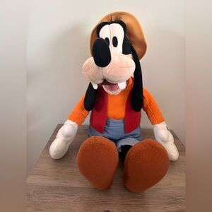 Disneyland Explorer Goofy from Disneyland Parks